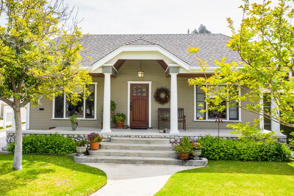 3 Situations That Call for an Immediate Locksmith Visit (And How We Respond)