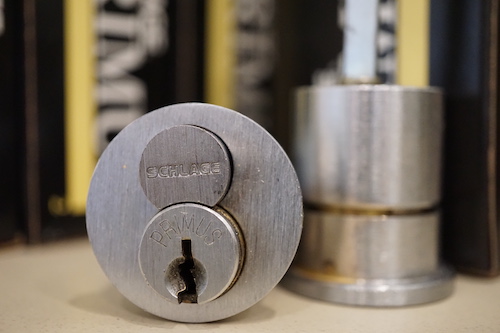A close-up of an IC core lock.